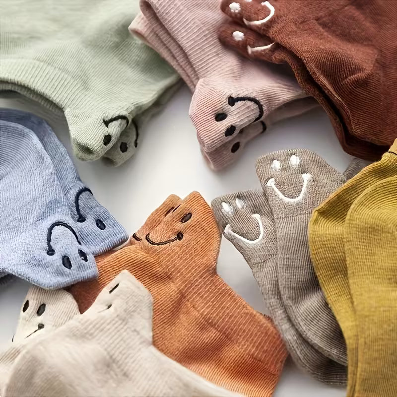 SkyWaves Women's Anti-Slip Smiley Face Ankle Socks – Elastic Rib Cuff | 5-Pack