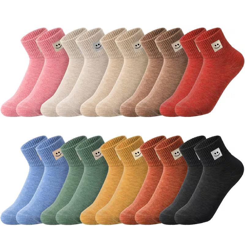 SkyWaves Women's Smiley Face Low Ankle Socks – Cute Everyday Colors
